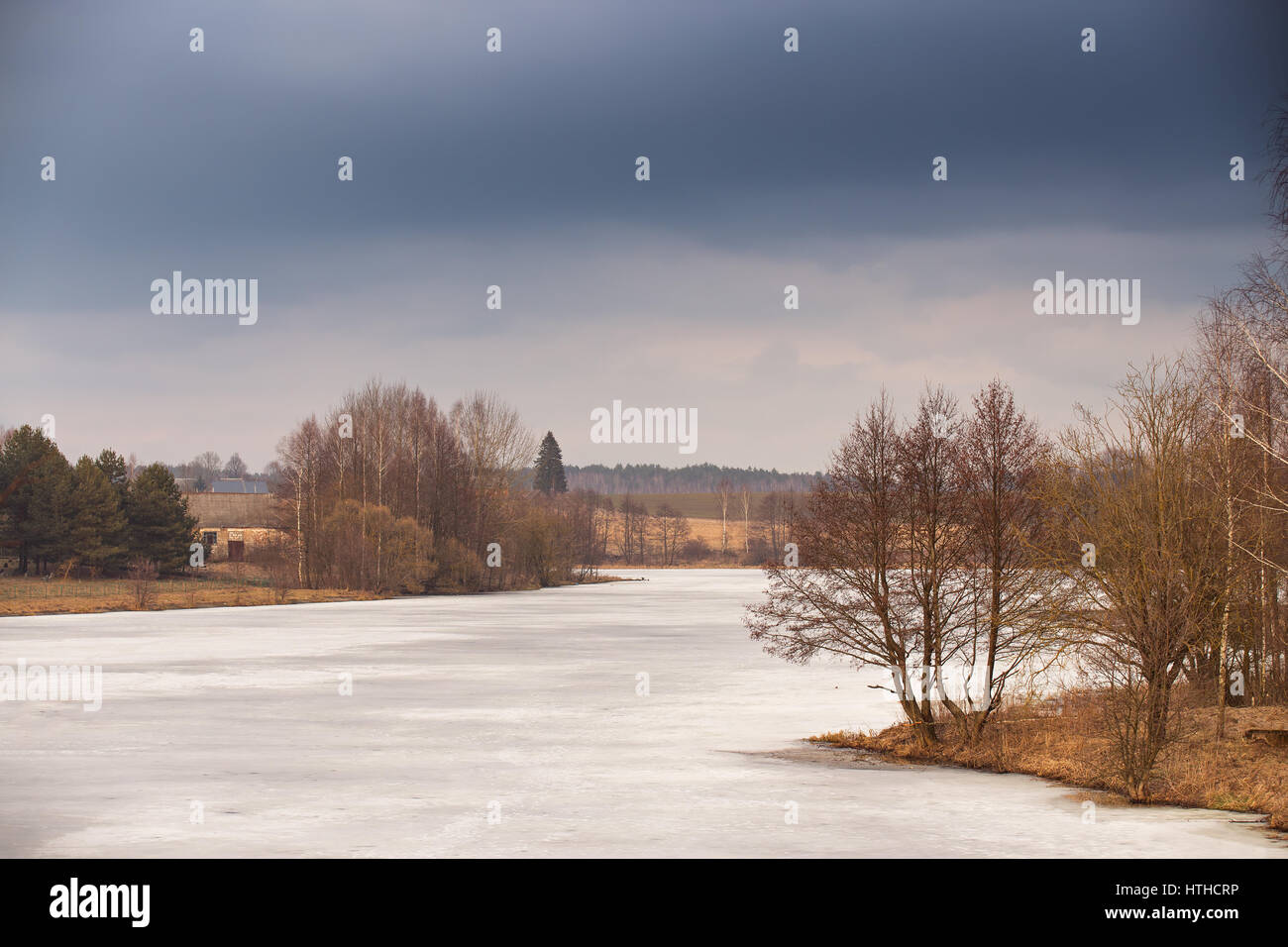 Early ice storm hi-res stock photography and images - Alamy