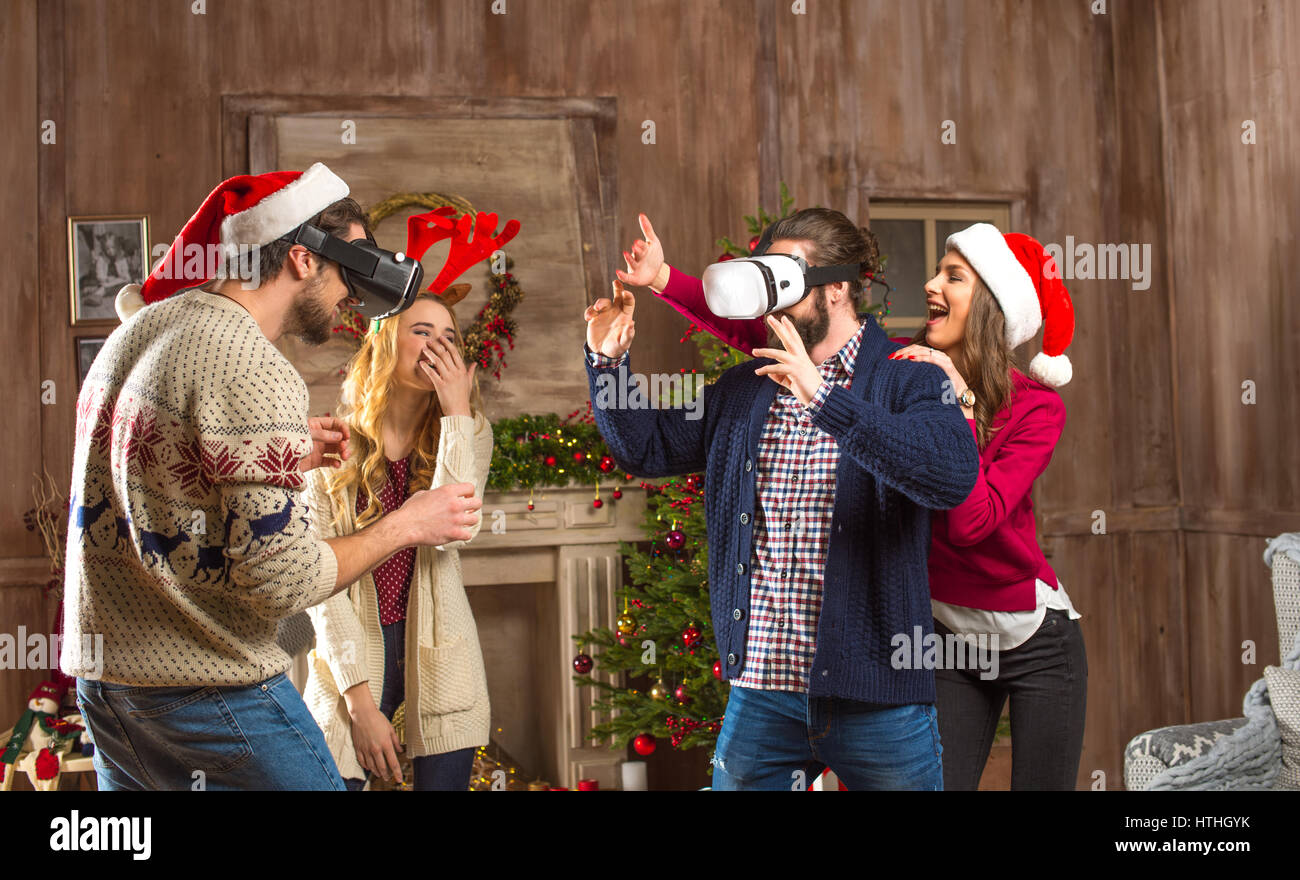 People using virtual reality headsets Stock Photo - Alamy