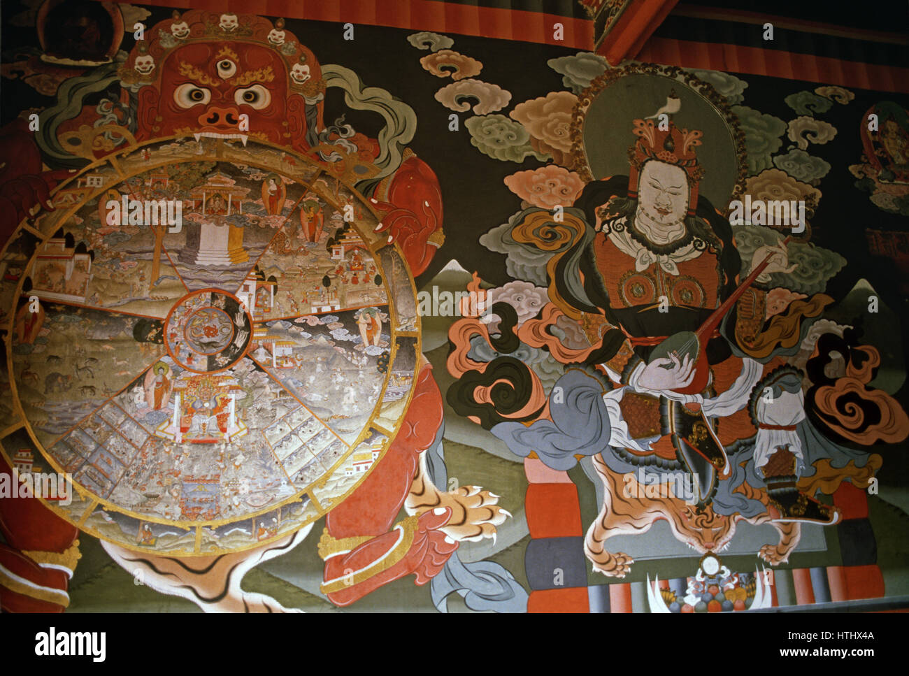 Paro Inside Murals 1980s hi-res stock photography and images - Alamy