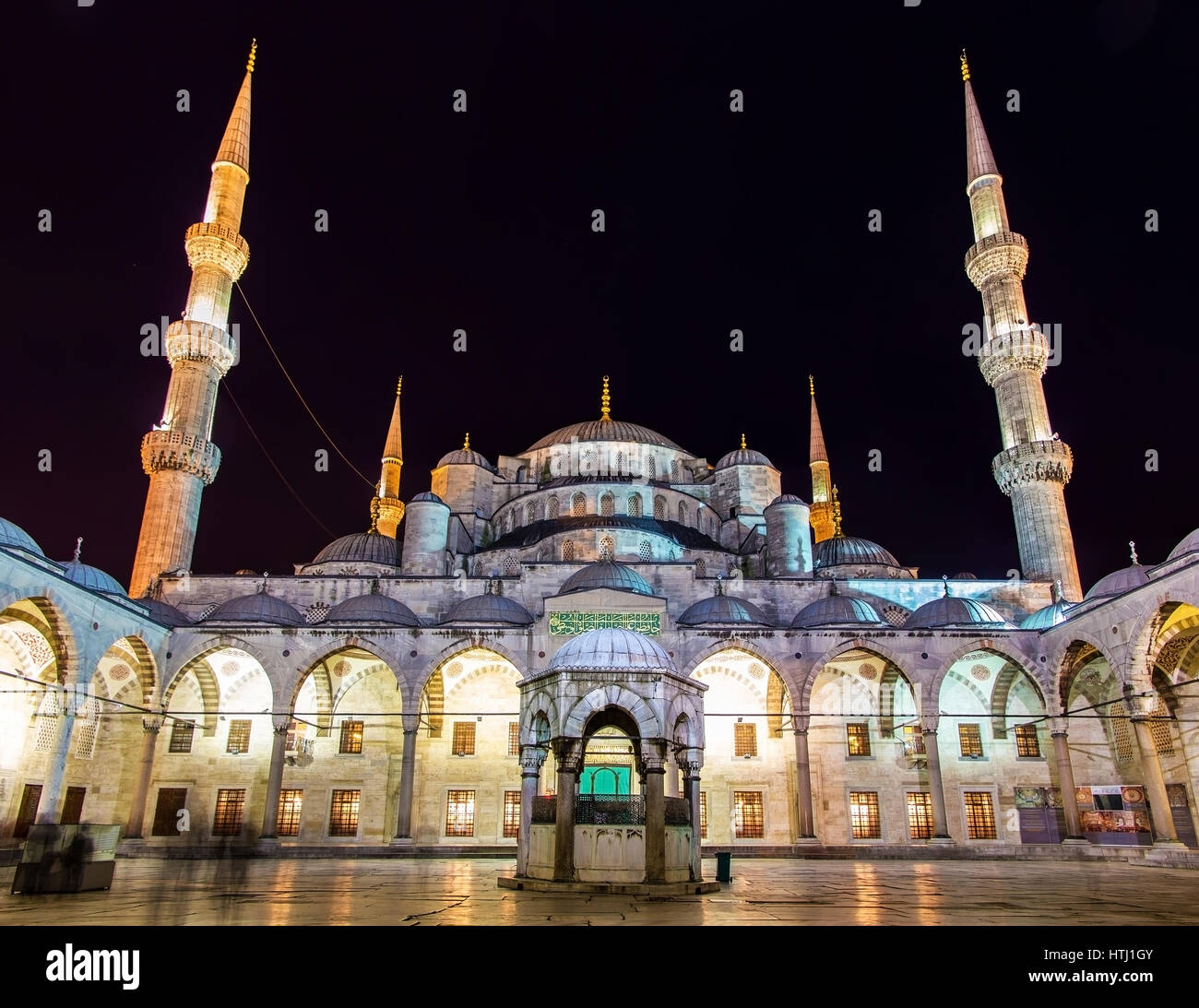 Sultan Ahmet Mosque (Blue Mosque) in Istanbul - Turkey Stock Photo - Alamy