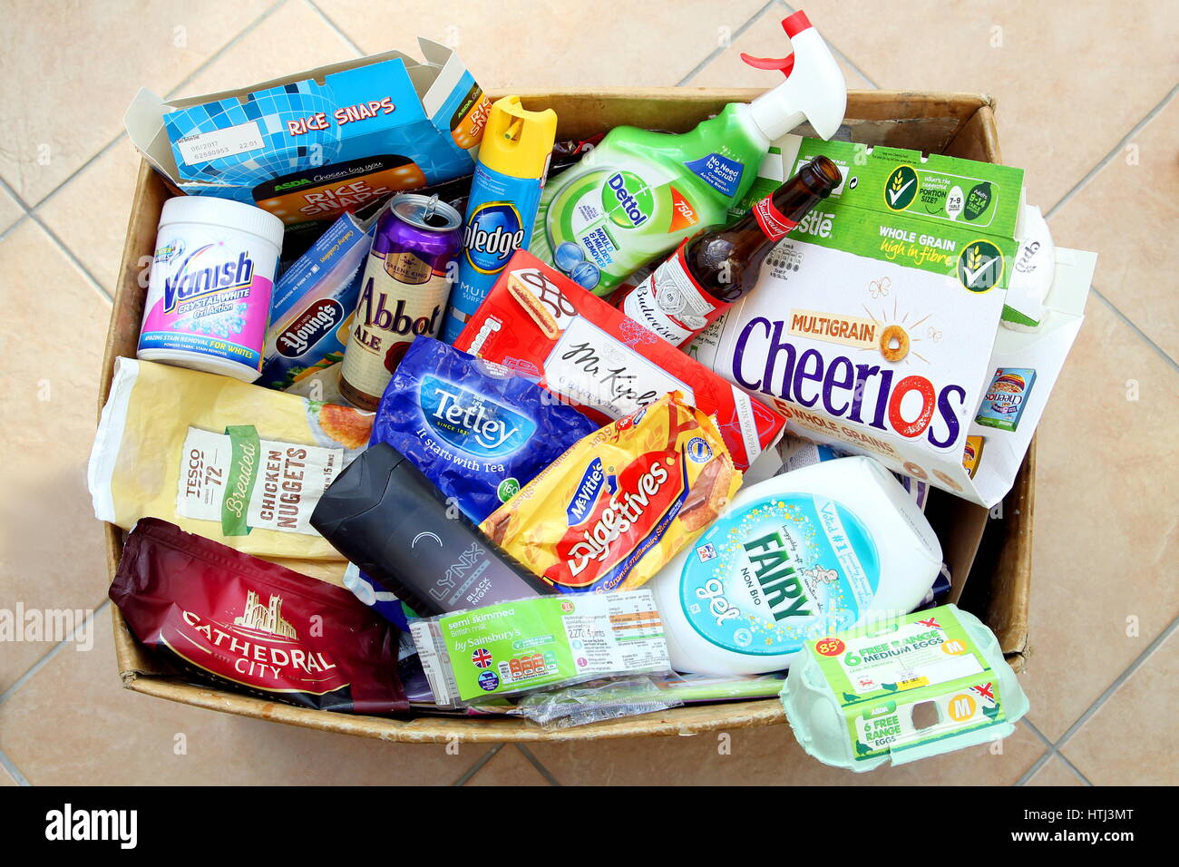 Cheerios box hi-res stock photography and images - Alamy