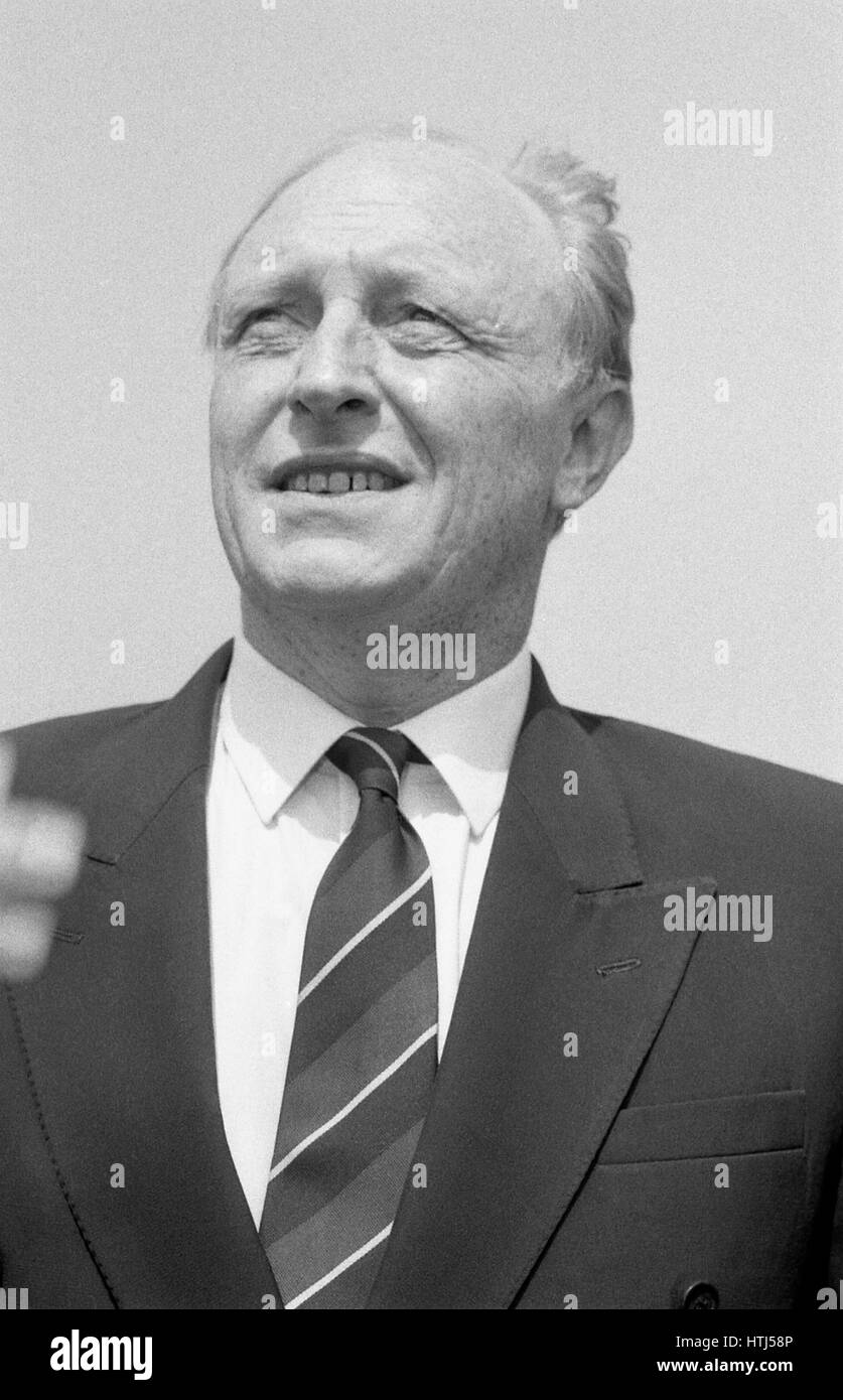 Rt. Hon. Neil Kinnock, Leader of the Labour party and Member of Parliament for Islwyn, attends a photo call on the River Thames in London, England on July 4, 1991. Stock Photo