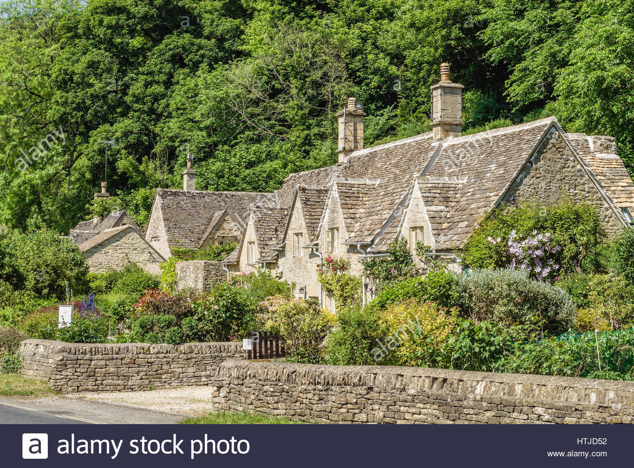 Traditional Weaver Cotswolds Cottages In Bibury Near Cirencester