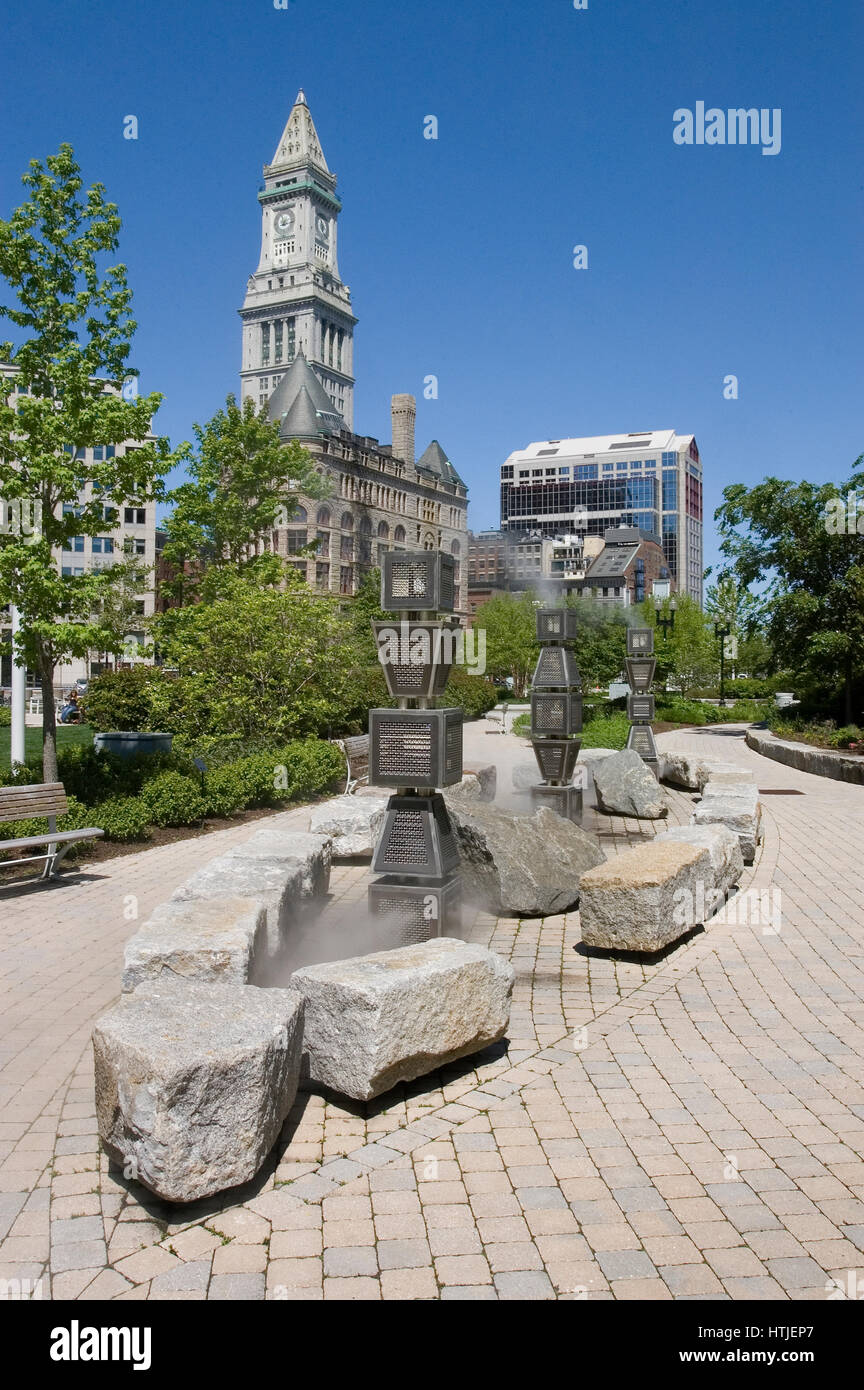 The historic Custom House building as seen from the Rose Kennedy Greenway in Boston, Massachusetts Stock Photo