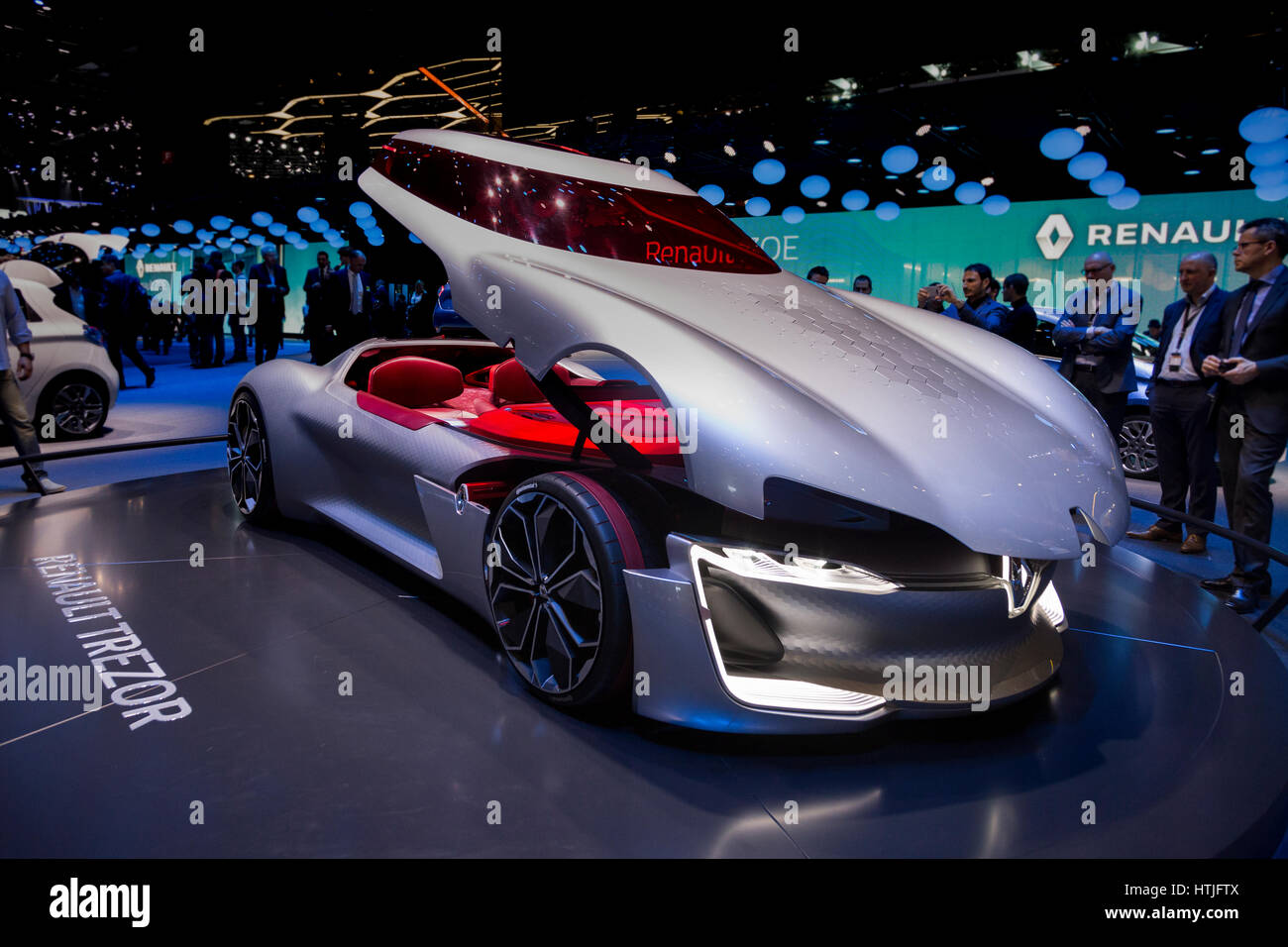 Renault concept hi-res stock photography and images - Alamy Renault concept hi-res stock photography and images - Alamy