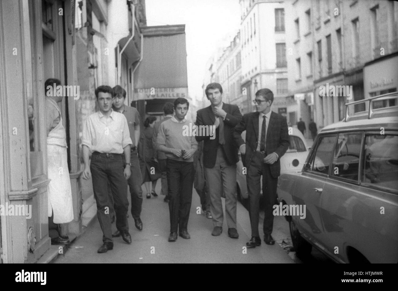 Aldo Martinez, Eddy Mitchell and Jacques Dutronc going to the Golf-Drouot Paris, 1965 Stock Photo