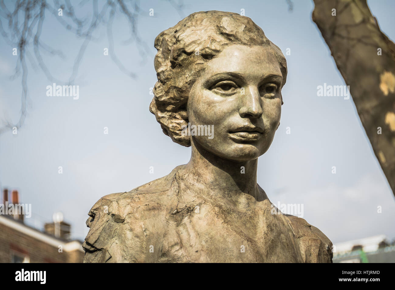 Statue to SOE agent Noor Inayat Khan, an agent who worked in France during WWII before being tortured and shot by the Nazis, Gordon Square, Bloomsbury Stock Photo