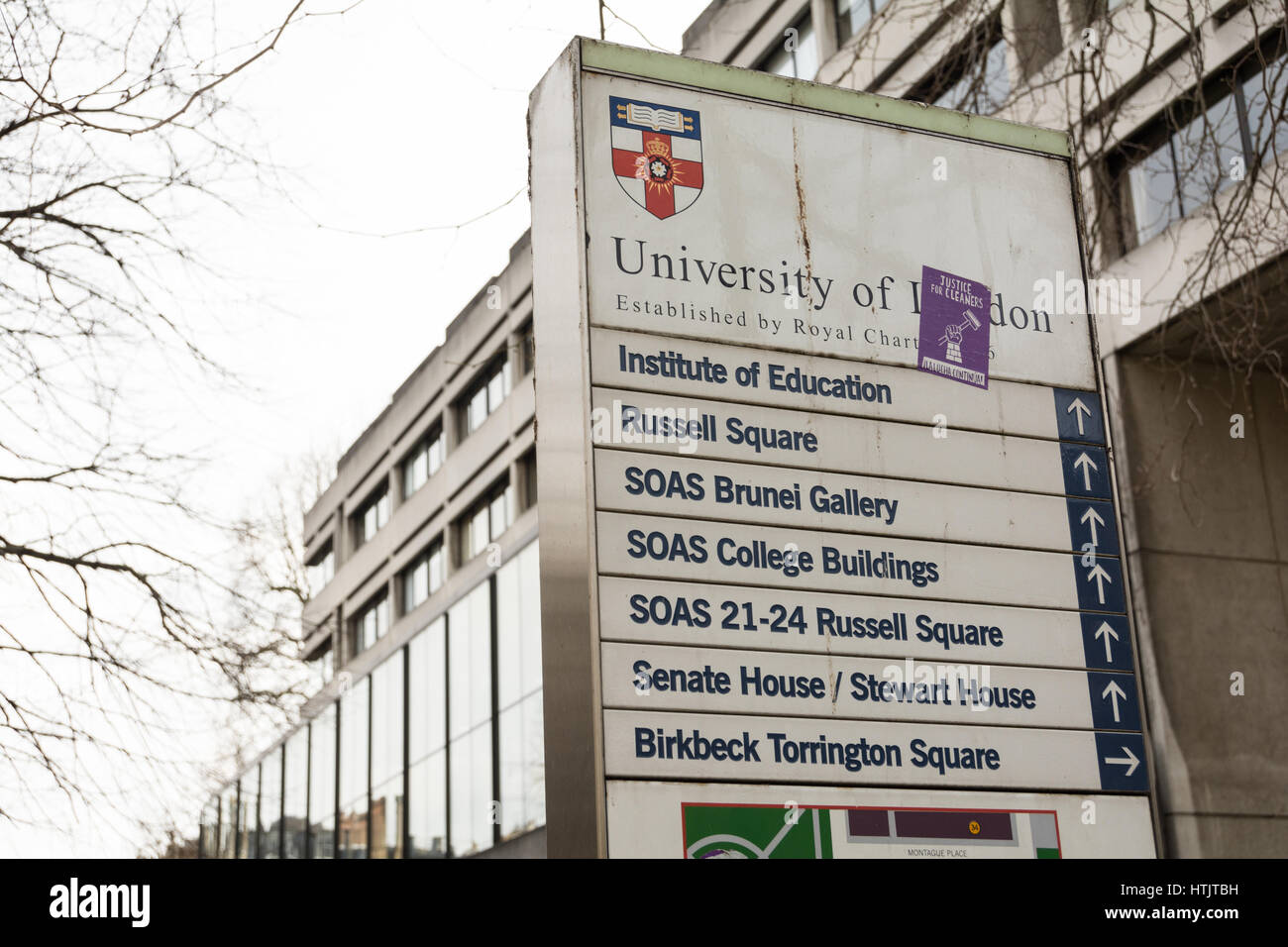 University signage outside the School of Oriental and African Studies (SOAS) Stock Photo