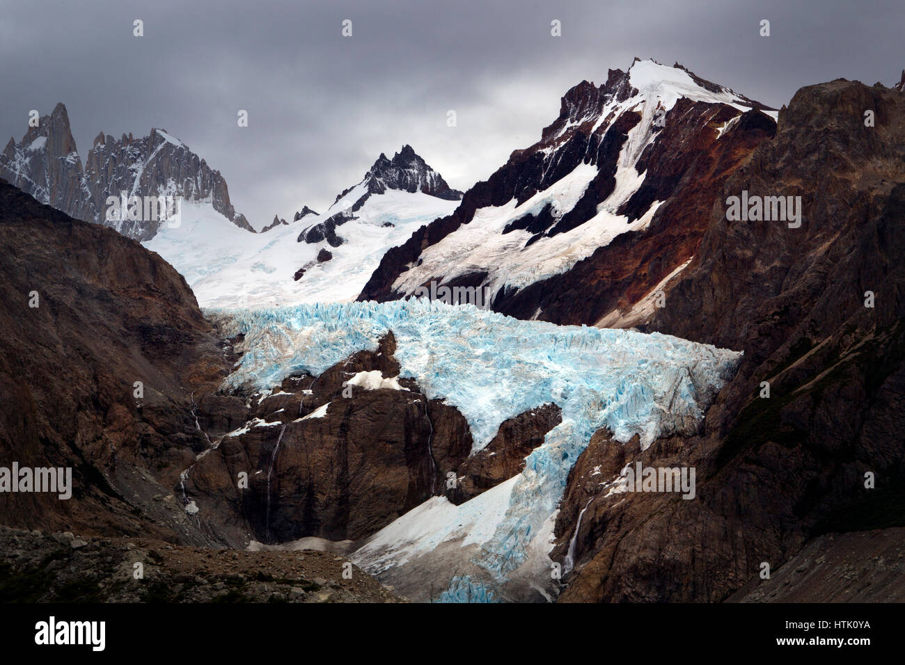 Glaciar Piedras Blancas next to Mount Fitz Roy, Los Glaciares National Park, Patagonia, Argentina Stock Photo