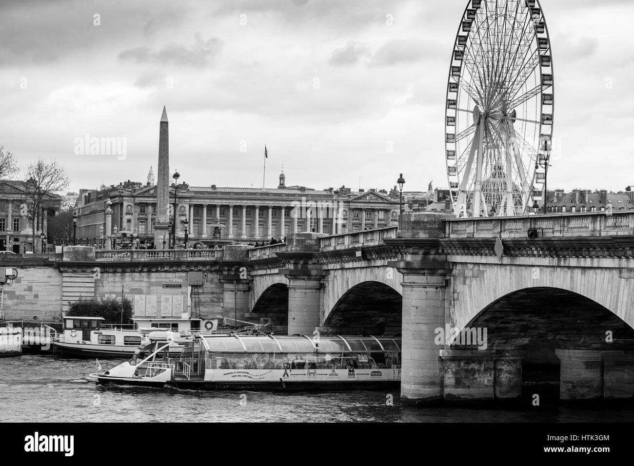 Pont de la Concorde (Paris). France Stock Photo Alamy