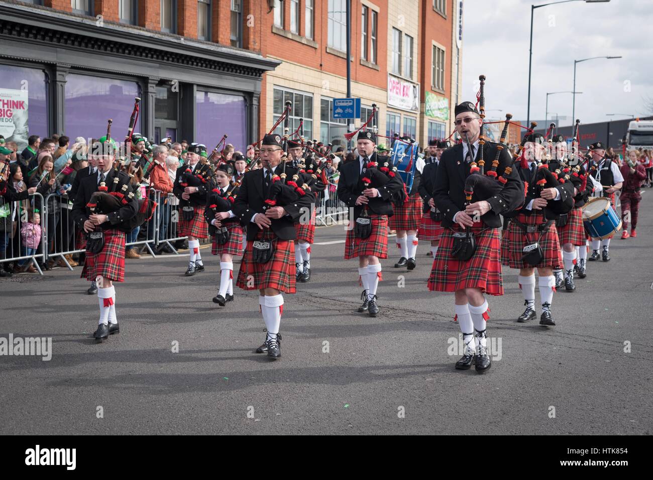 Birmingham, UK. March 12th, 2017 - St. Patrick's Day. Parade in Birmingham. Credit: Slawomir Kowalewski/Alamy Live News Stock Photo