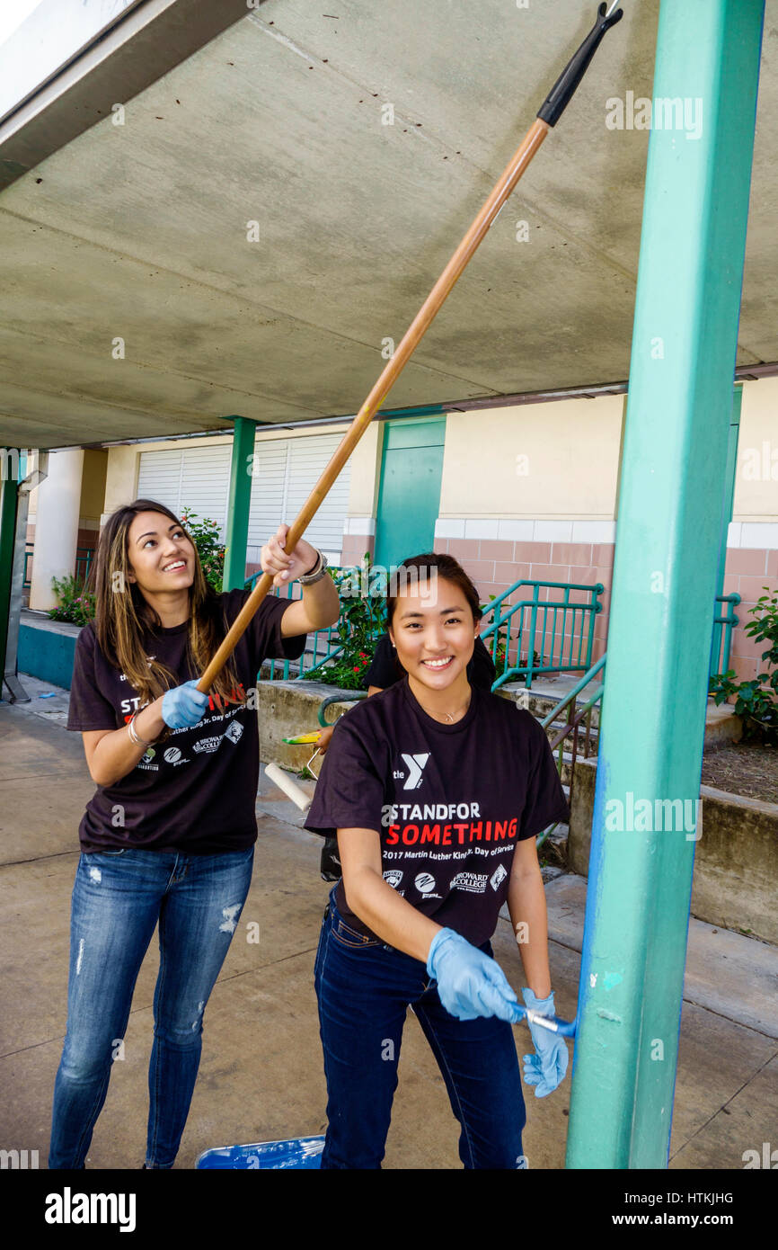 Florida South,Miami,Allapattah,Comstock Elementary School,Martin Luther King Jr. Day of Service,MLK,beautification project,Asian Asians ethnic immigra Stock Photo
