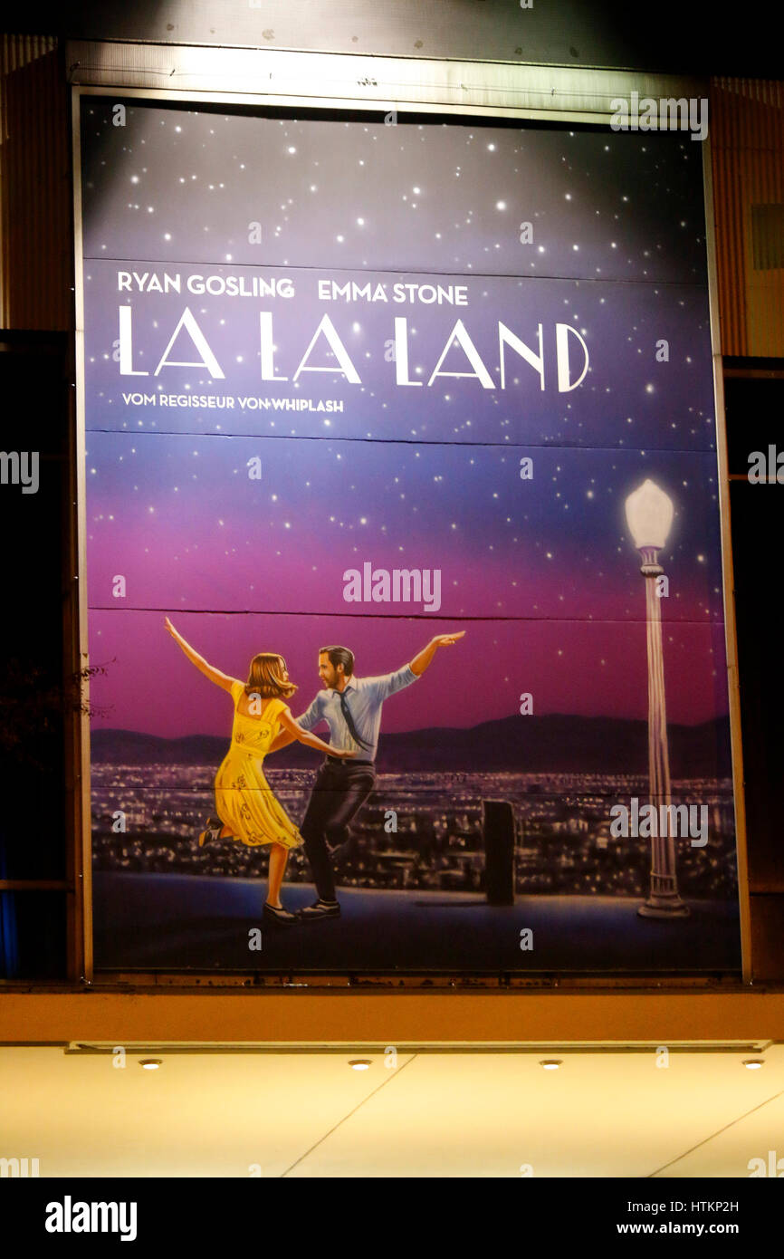 Werbung fuer den Spielfilm 'La La Land', Kino International, Berlin-Mitte. Stock Photo