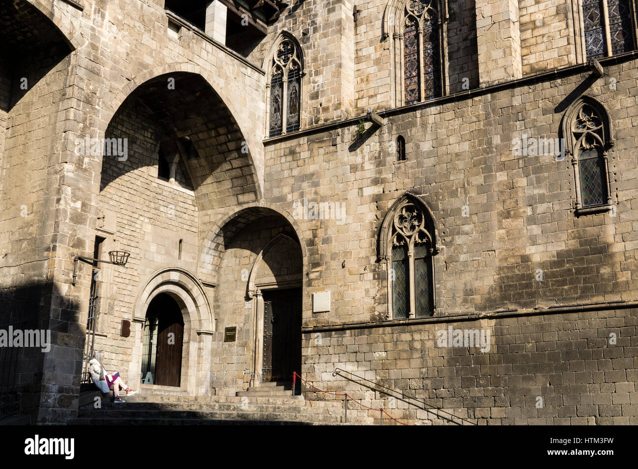 Plaza del Rey (King's Square) in Barri Gòtic of Barcelona, Catalonia ...