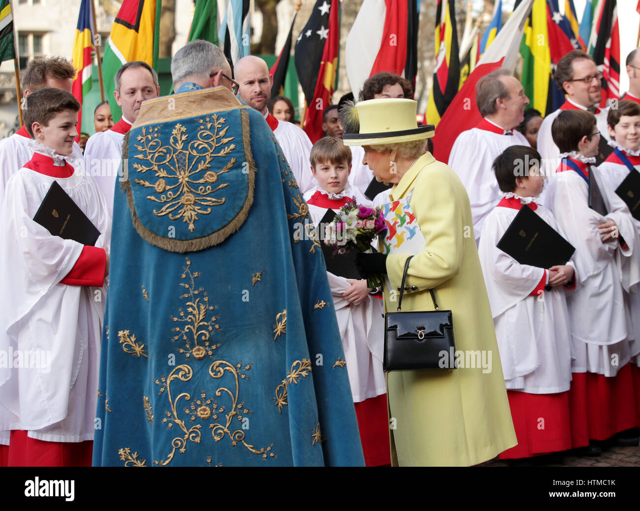 Choir boys following commonwealth service westminster abbey hires stock photography and images