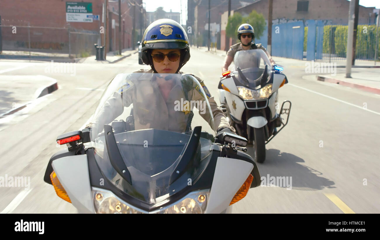 CHIPS 2016 Warner Bros film with Jessica McNamee and Dax Shepard Stock