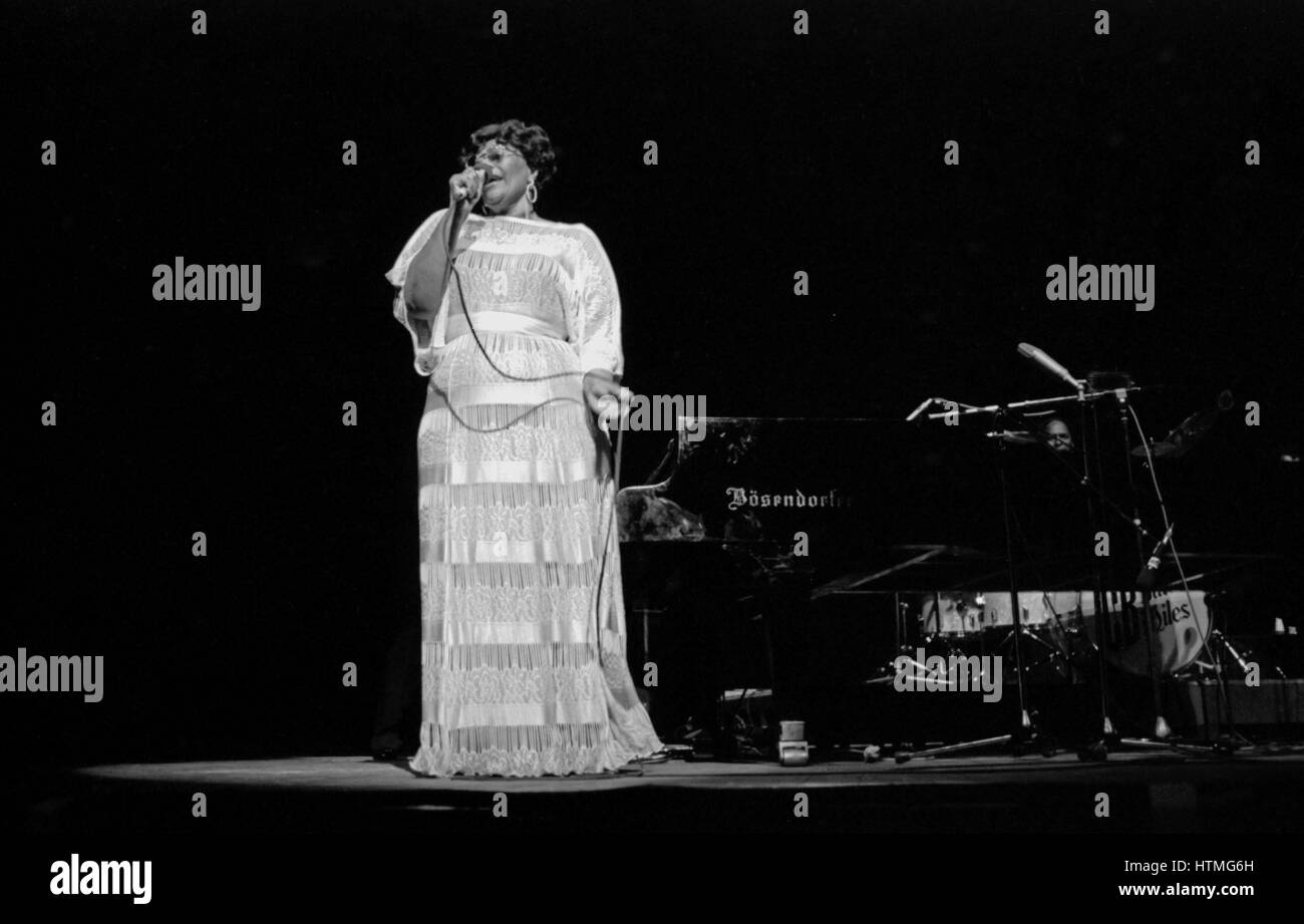 American jazz singer Ella Fitzgerald performing at the Palais des Congrès in Paris, on September 17, 1977. Stock Photo
