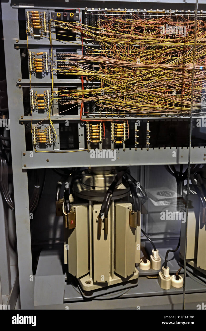 The Z31 ( Computer ) was planned as a small machine for office and ...