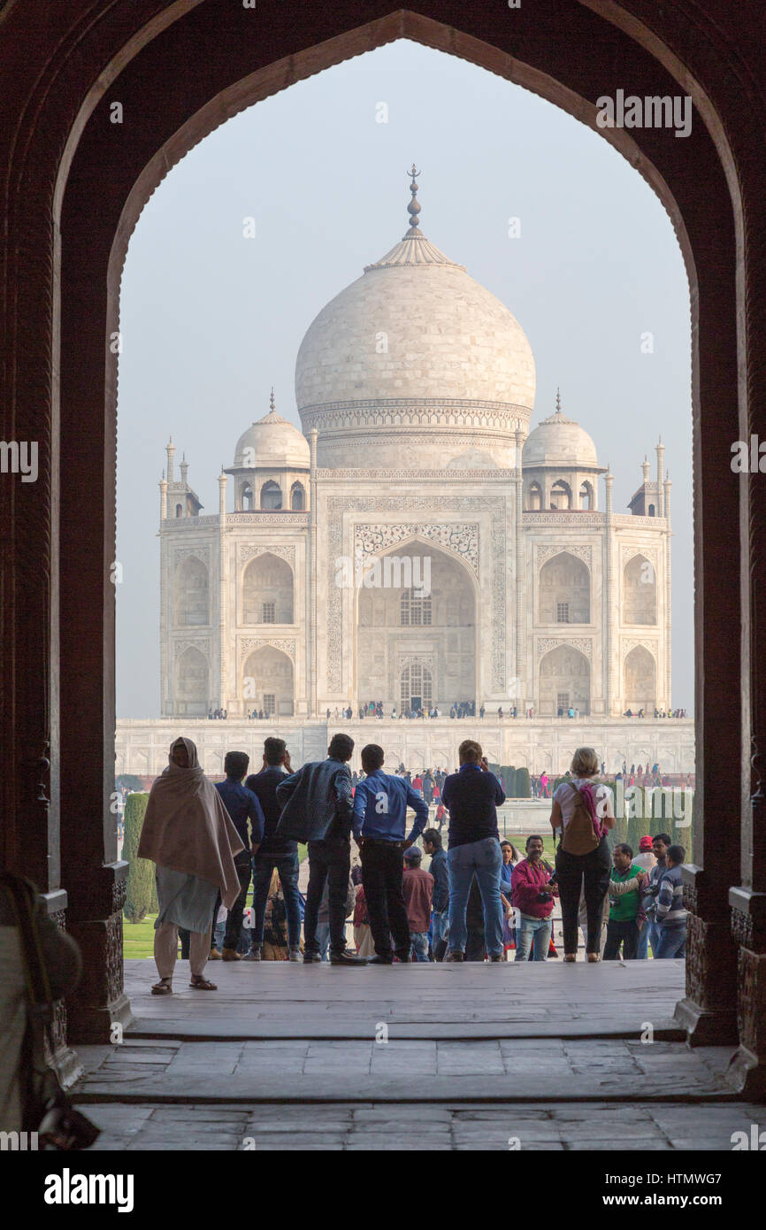 TAJ MAHAL OFFICIAL WEBSITE OF TAJ MAHAL GOVERNMENT OF UTTAR PRADESH visual data 4