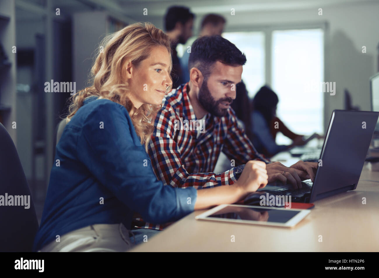 Collaborating programmers hi-res stock photography and images - Alamy
