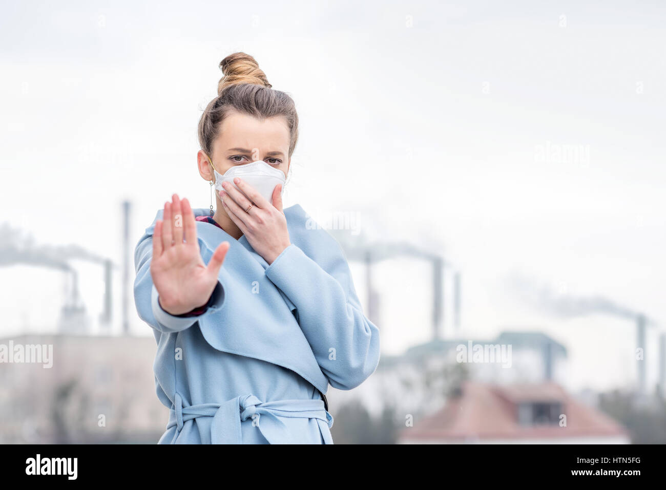 Tube woman wearing face mask hi-res stock photography and images - Alamy