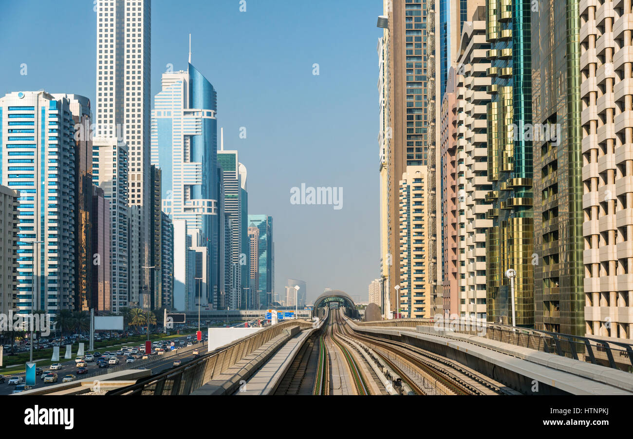 Metro line in Dubai Stock Photo Alamy