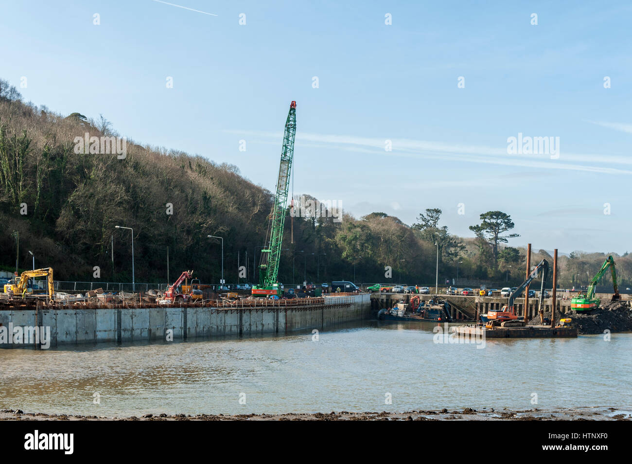 Bantry, Ireland. 13th Mar, 2017. The Bantry Inner Harbour Development site is a hive of activity as workers race to complete Phase 1 of the development by later this year. Credit: Andy Gibson/Alamy Live News Stock Photo