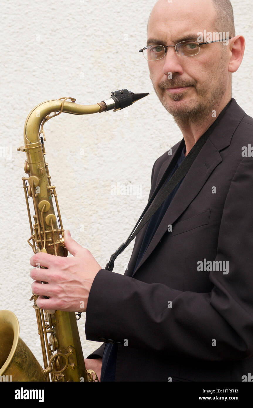 Ian Ellis, jazz and blues saxophone player Stock Photo Alamy