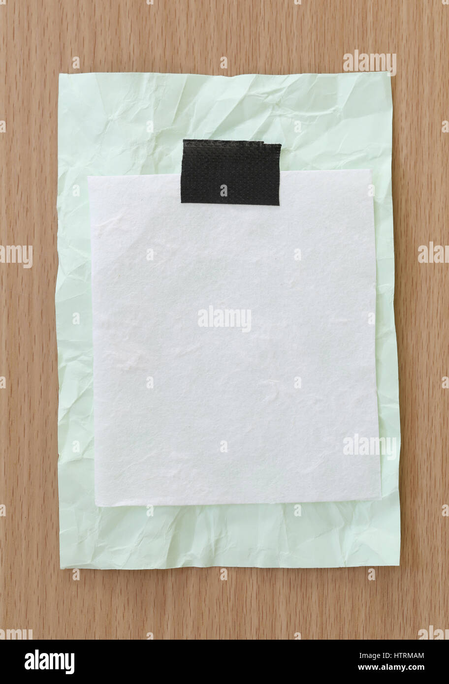 Empty Note Crumpled Note paper crumpled of empty and copy space on wooden background,You ...