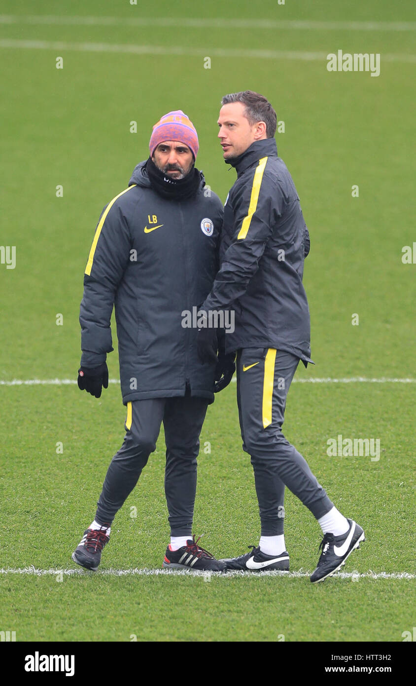 Manchester City fitness coach Lorenzo Buenaventura (left) during the Stock  Photo - Alamy