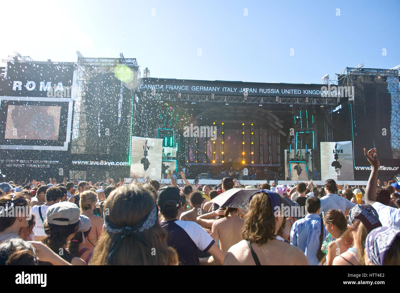 Live 8 concert, people at Circus Maximus in Rome Stock Photo Alamy