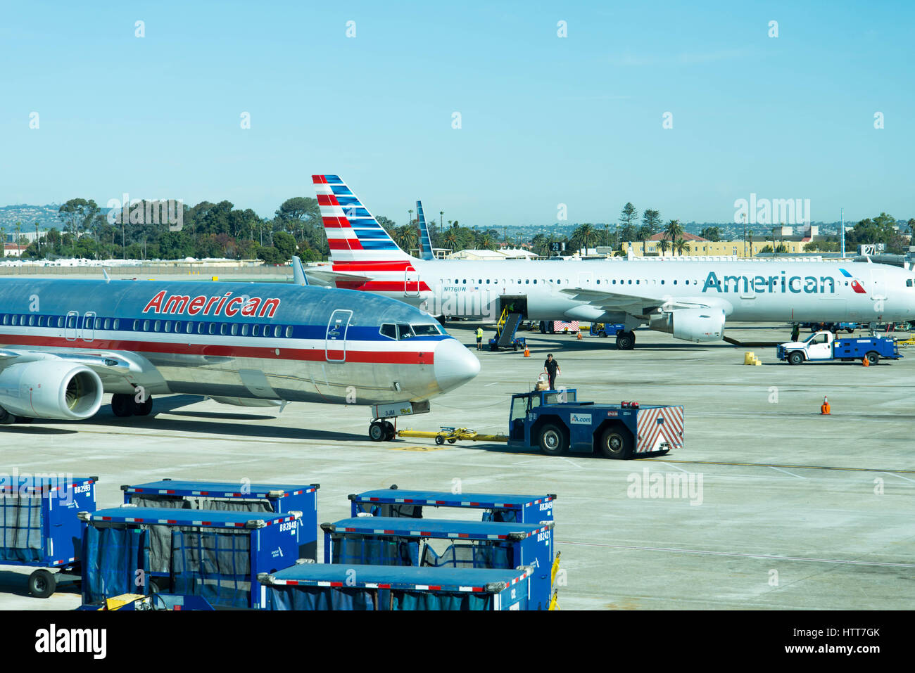 Airplanes on the ramp at San Antonio airport Stock Photo - Alamy