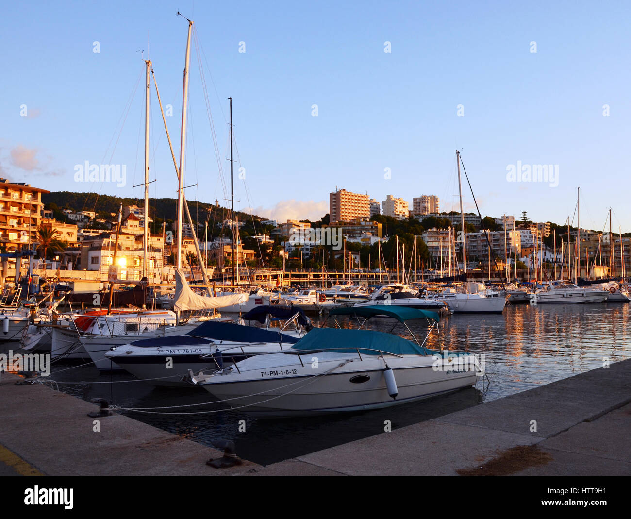 Marina Port, Palma de Mallorca with yachts and boats at sunrise Stock ...