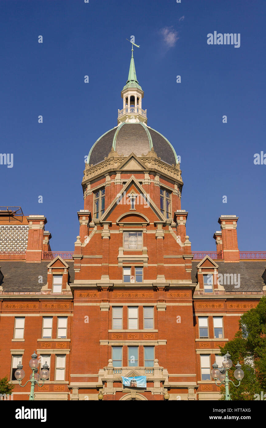 BALTIMORE, MARYLAND, USA Johns Hopkins Hospital building Stock Photo