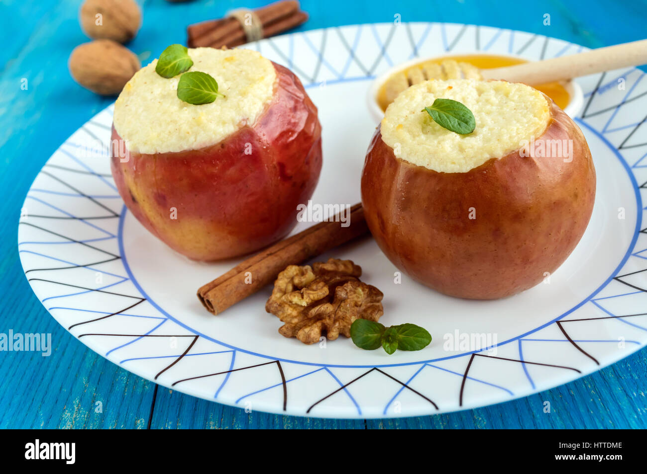 Baked apples with honey and cottage cheese - the original highlight of any table 59 Baked apples with honey and cottage cheese - the original highlight of any table 60