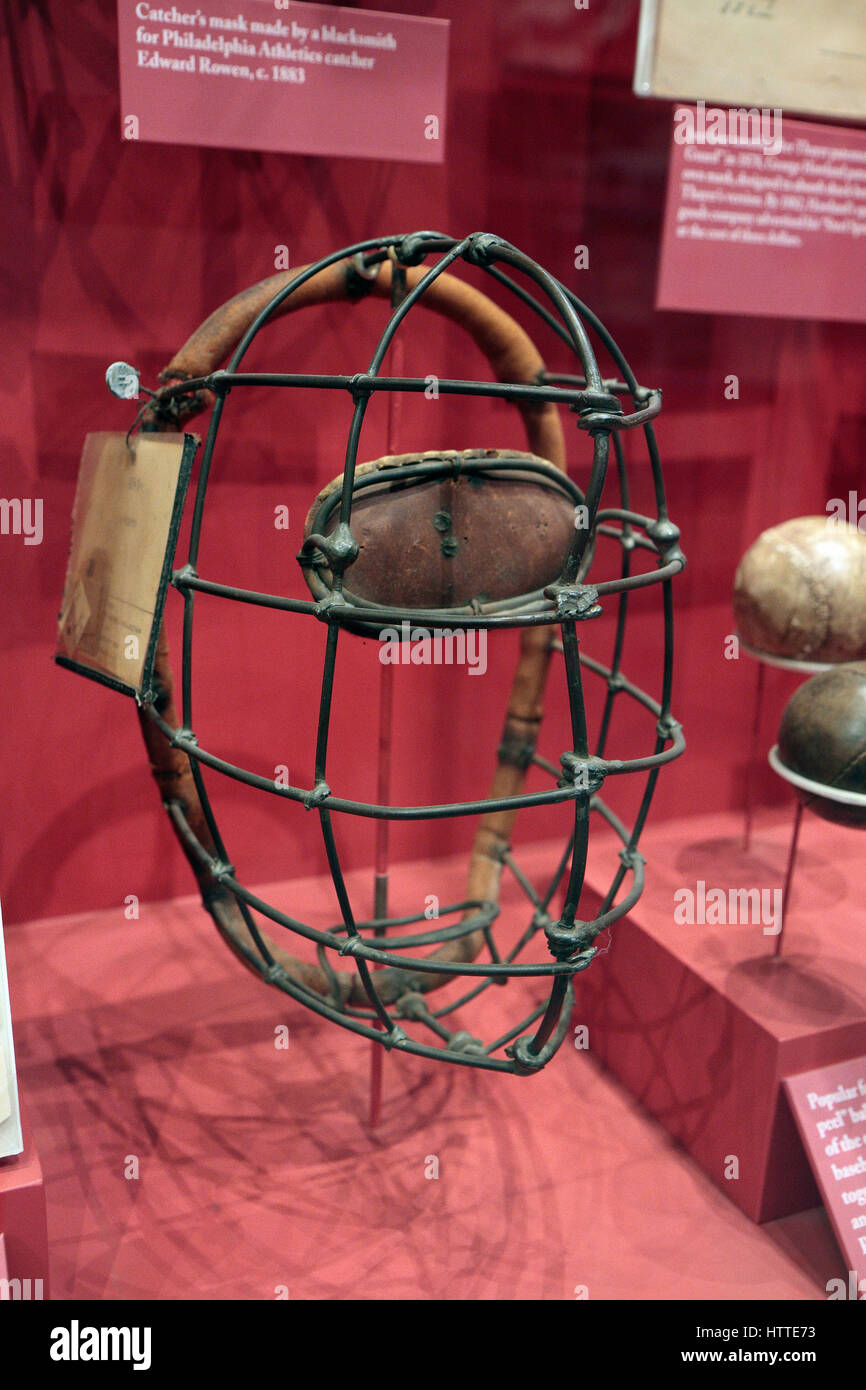 Download Catchers Mask And Baseball High Resolution Stock Photography And Images Alamy Yellowimages Mockups