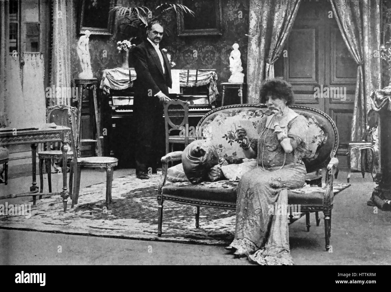 SARAH BERNHARDT (1844-1923) French actress in the 1911 film version of Camille (La Dame aux camélias) Stock Photo