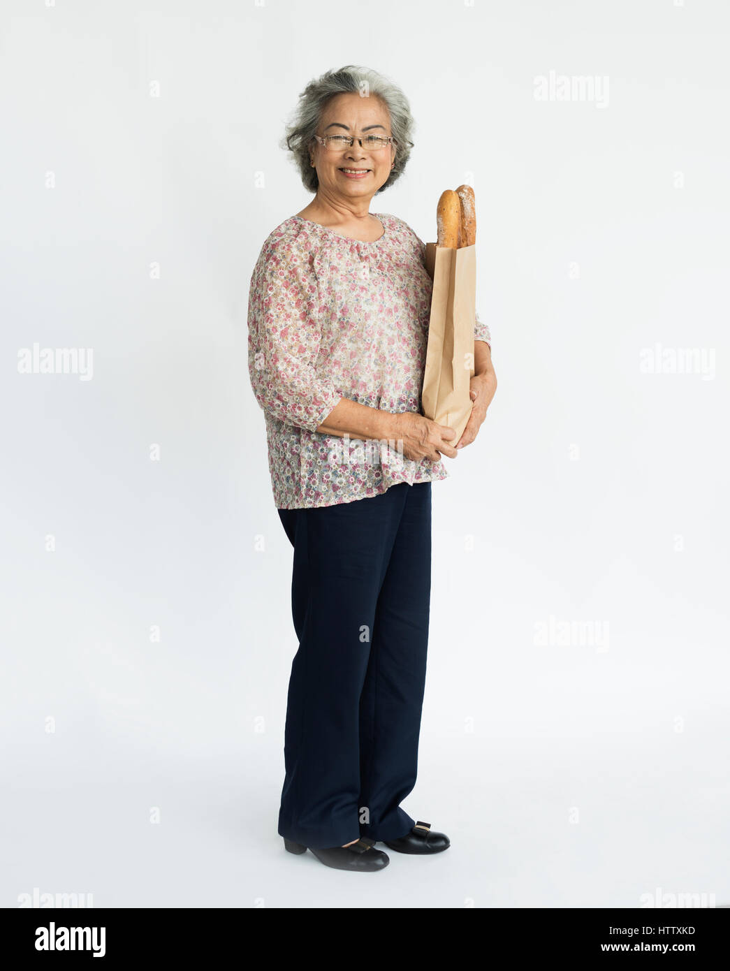 Very old lady full body hi-res stock photography and images - Alamy