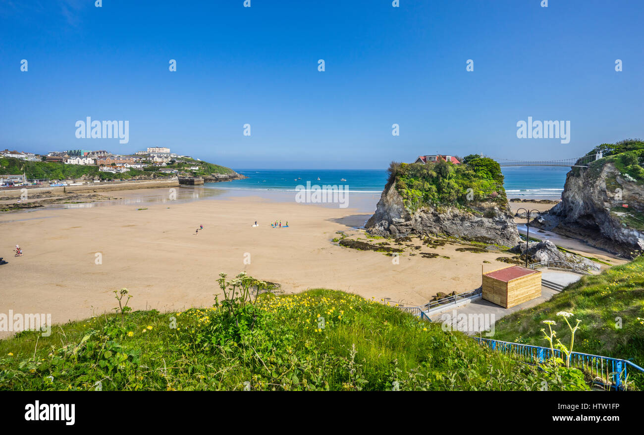 United Kingdom, South West England, Cornwall, Newquay, 'House in the Sea' on Towan island at Towan Beach is connected to the mainland by a private sus Stock Photo