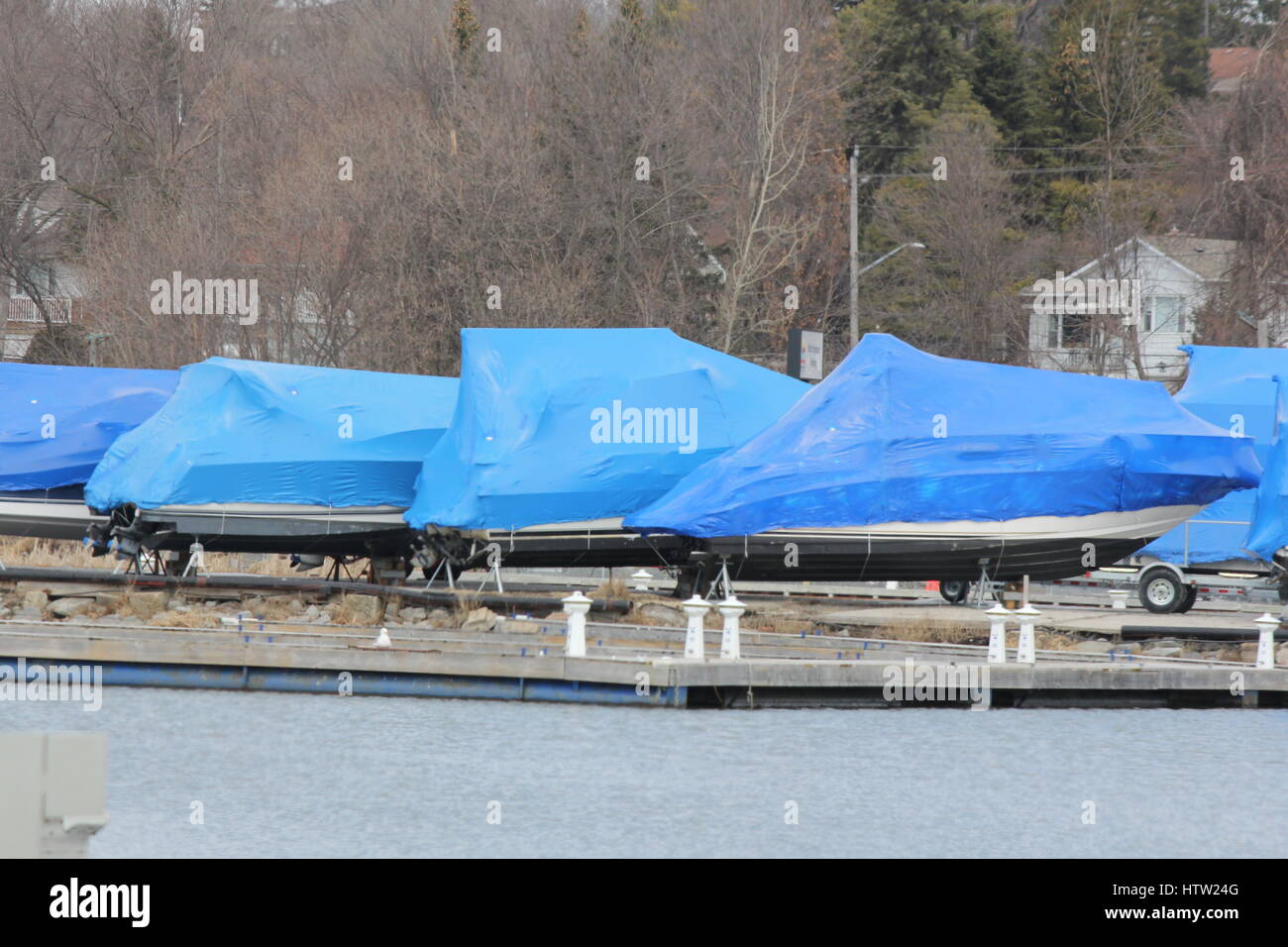 Shrink wrap boats hires stock photography and images Alamy