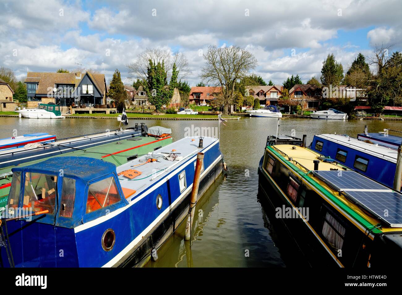 Wraysbury hires stock photography and images Alamy