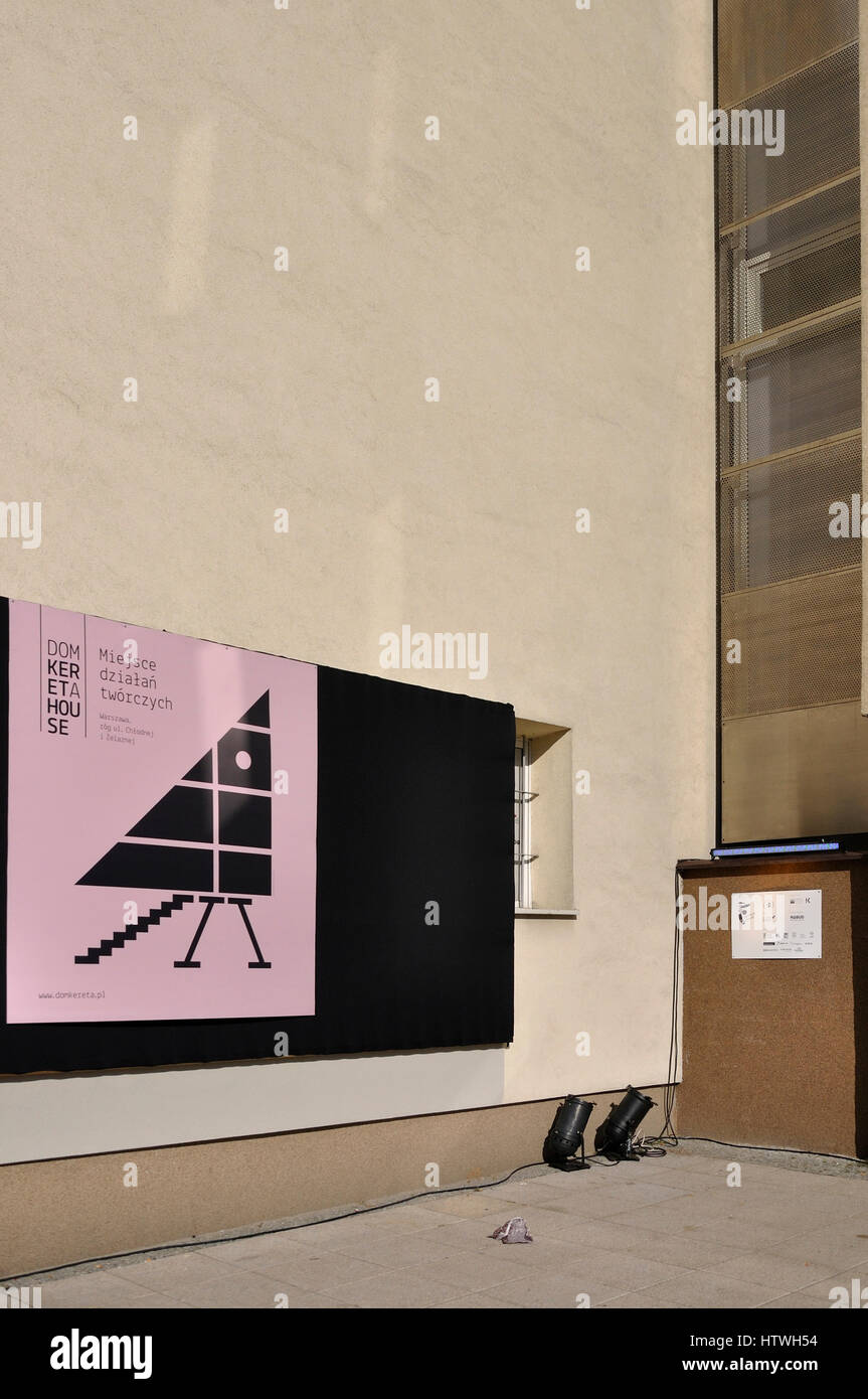 The Keret House in Warsaw, Poland the World's Narrowest House Stock Photo Alamy