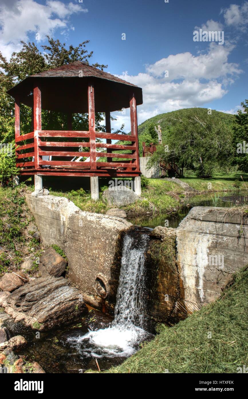 Gazebo pond waterfall hires stock photography and images Alamy