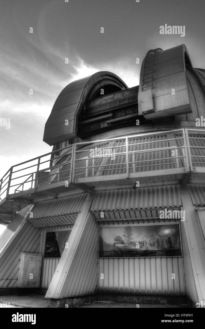 Observatory dome Black and White Stock Photos & Images - Alamy