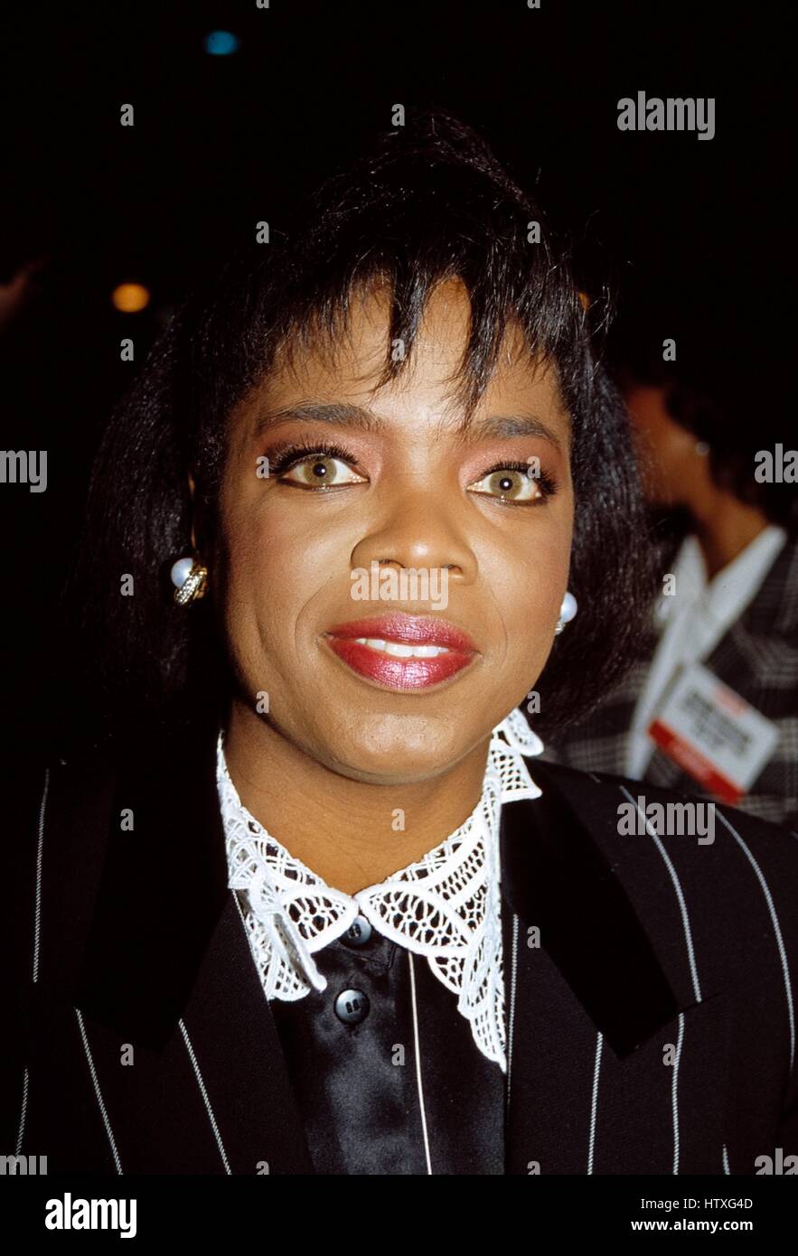 OPRAH WINFREY 1990 N.A.T.P.E TV CONVENTION NEW ORLEANS CREDIT ALL USES Stock Photo