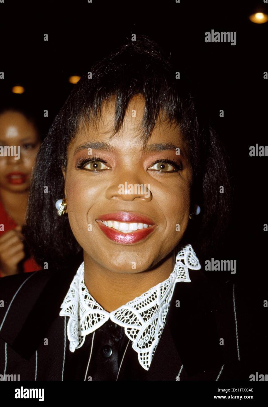 OPRAH WINFREY 1990 N.A.T.P.E TV CONVENTION NEW ORLEANS CREDIT ALL USES Stock Photo
