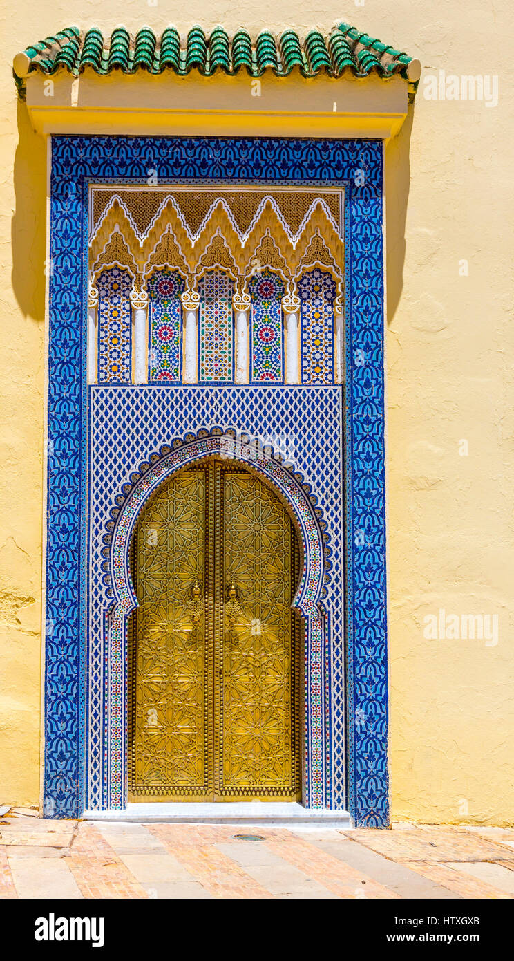 Fes, Morocco.  Doorway to the Dar El Makhsen, the King's Palace, Fes El Jedid. Stock Photo