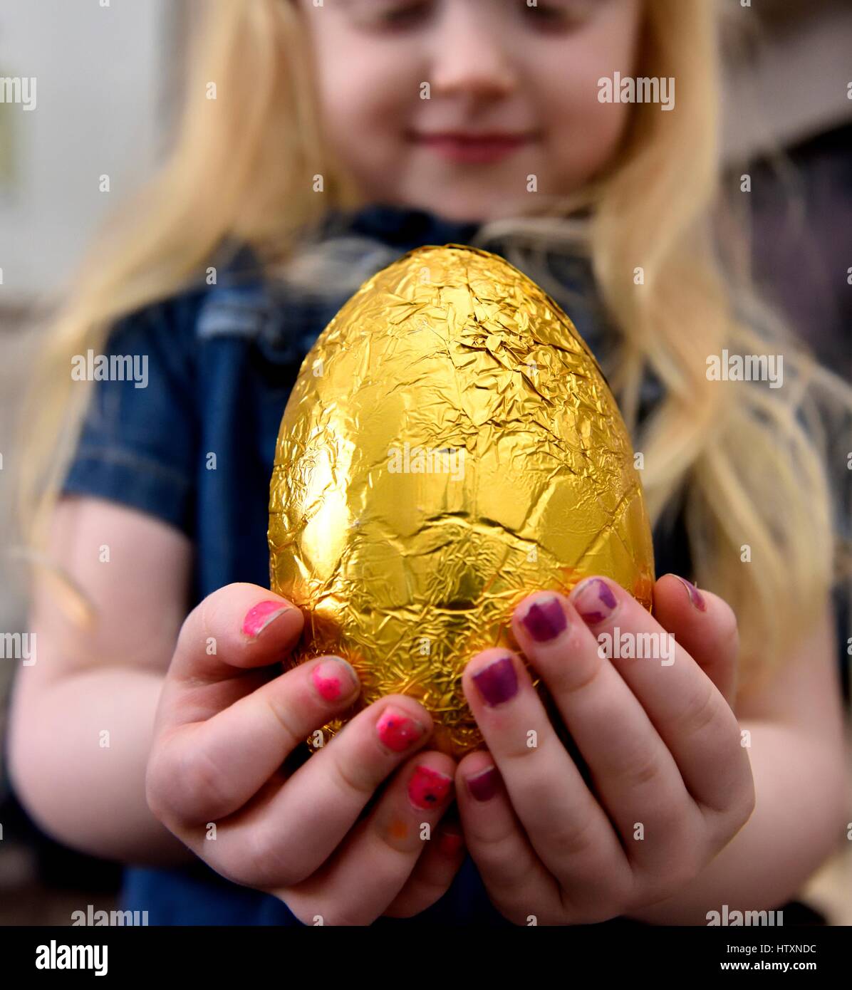 Download Gold Foil Easter Egg High Resolution Stock Photography And Images Alamy PSD Mockup Templates