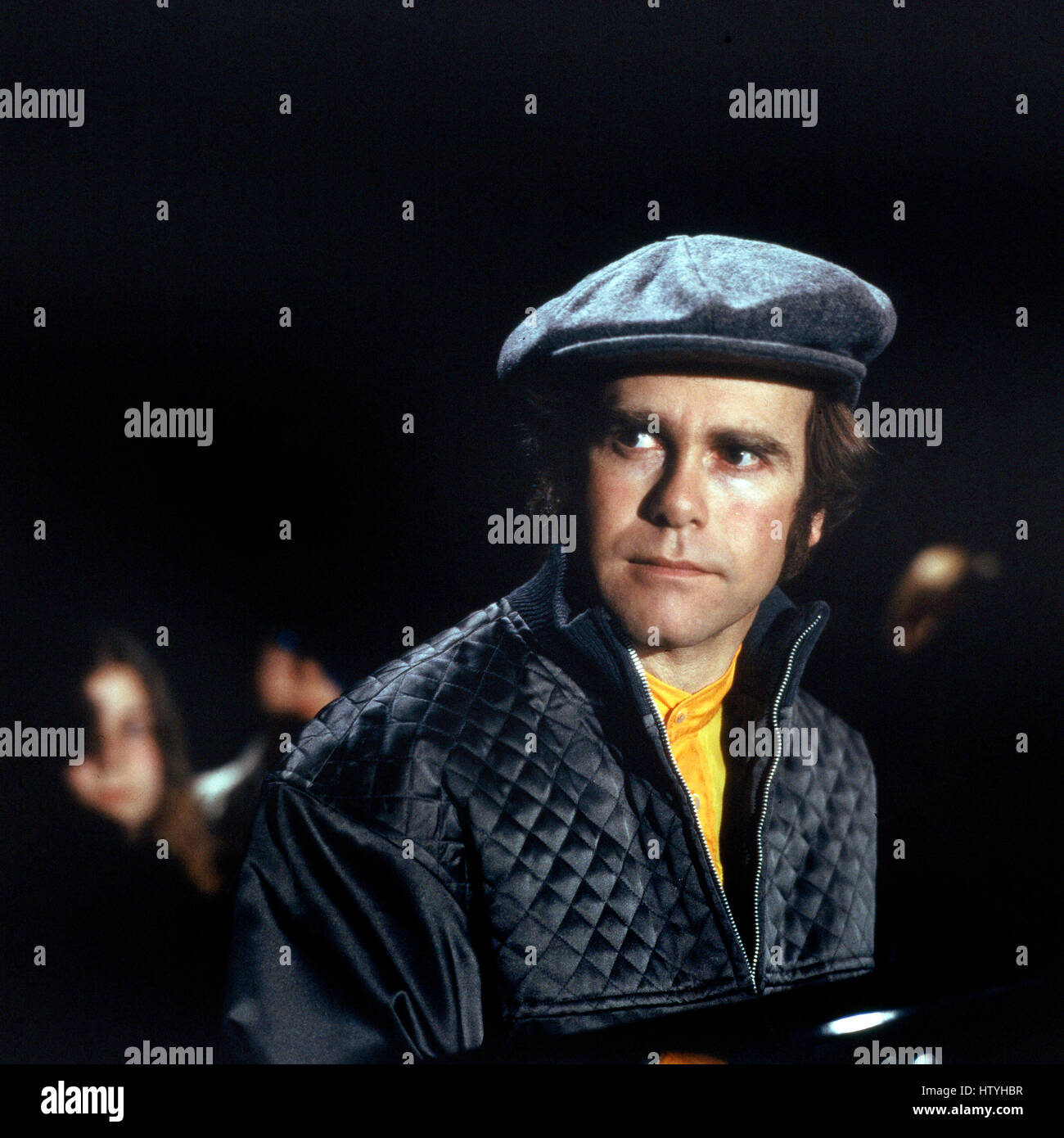 Elton john piano 1970s hi-res stock photography and images - Alamy