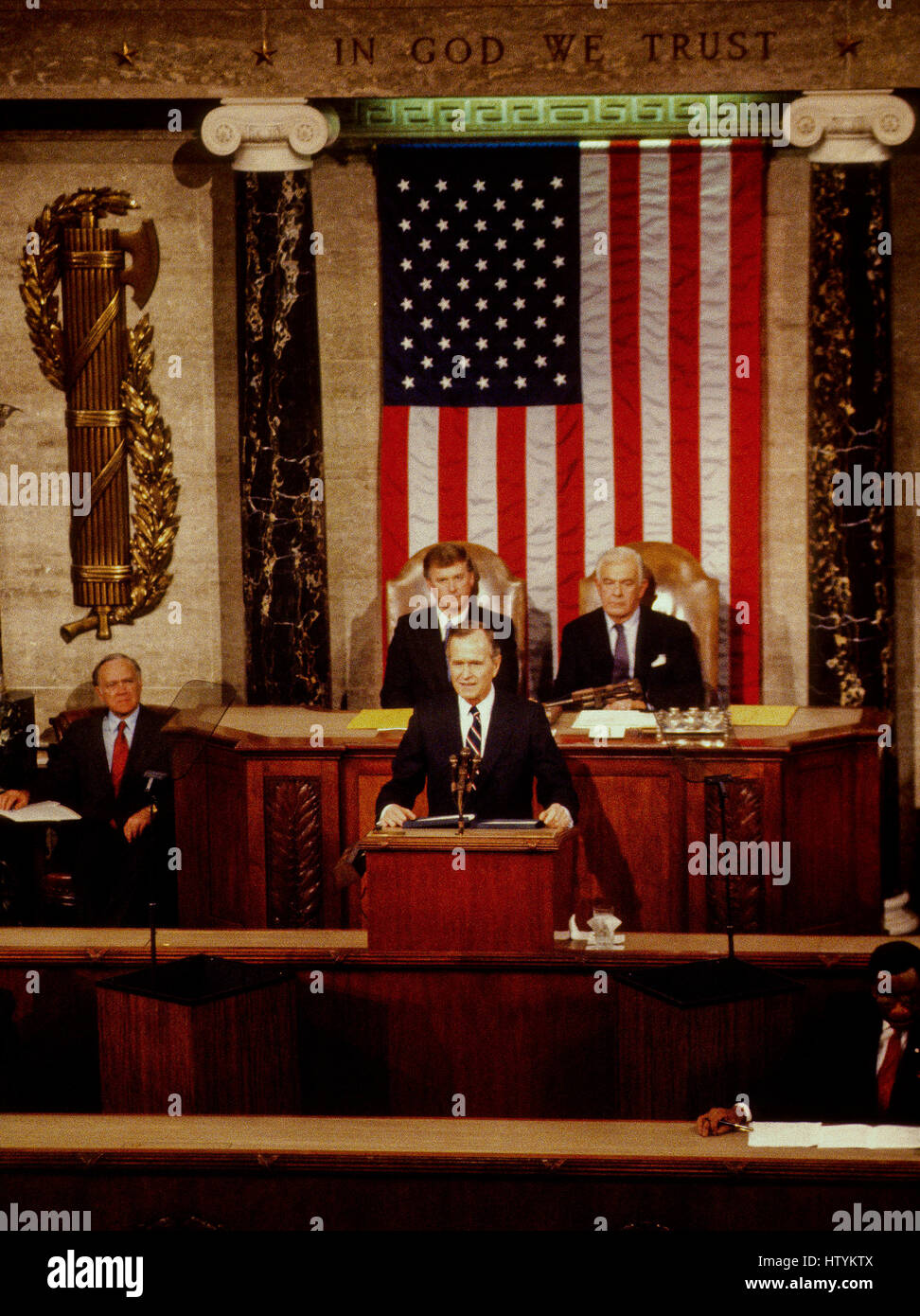 President George H.W. Bush delivers his first state of the union message to a joint session of Congress, seated behind are (l>r) Vice President Dan Quayle and Speaker of the House Thomas Foley Washington DC., January 31, 1990. Photo by Mark Reinstein Stock Photo